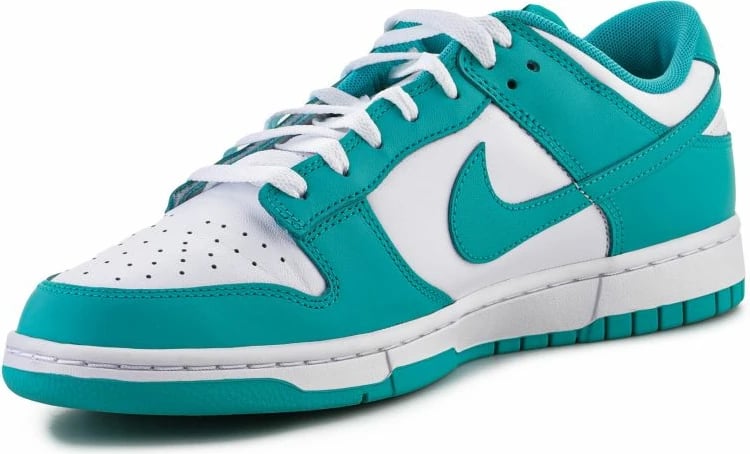 Atlete për meshkuj Nike, të bardha dhe blu
