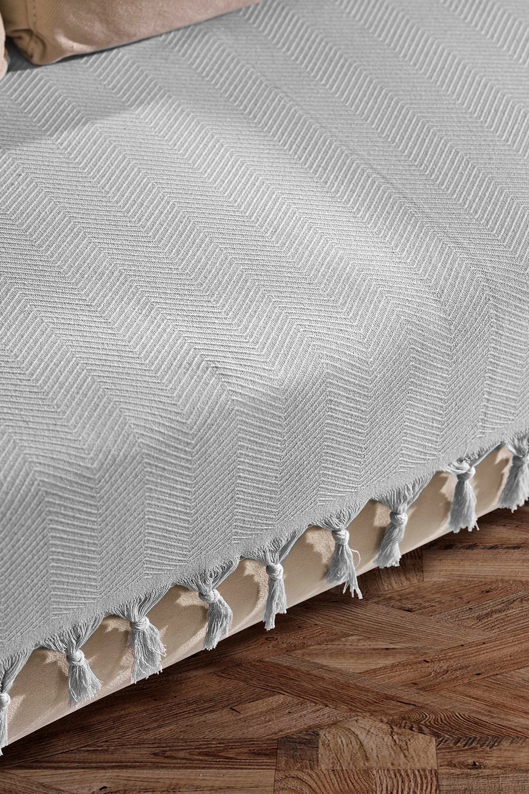 Mbulesë divani L'essentiel Asya, ngjyrë gri e çelët, 115x200cm