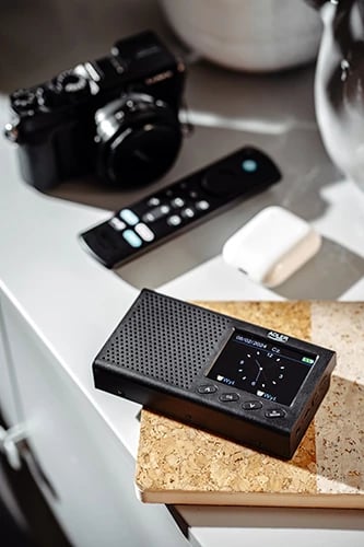 Radio portative FM, Adler AD 1198, Bluetooth 5.0, ekran LCD me ngjyra 2.4", memorie 20 stacione, bateri 1200 mAh