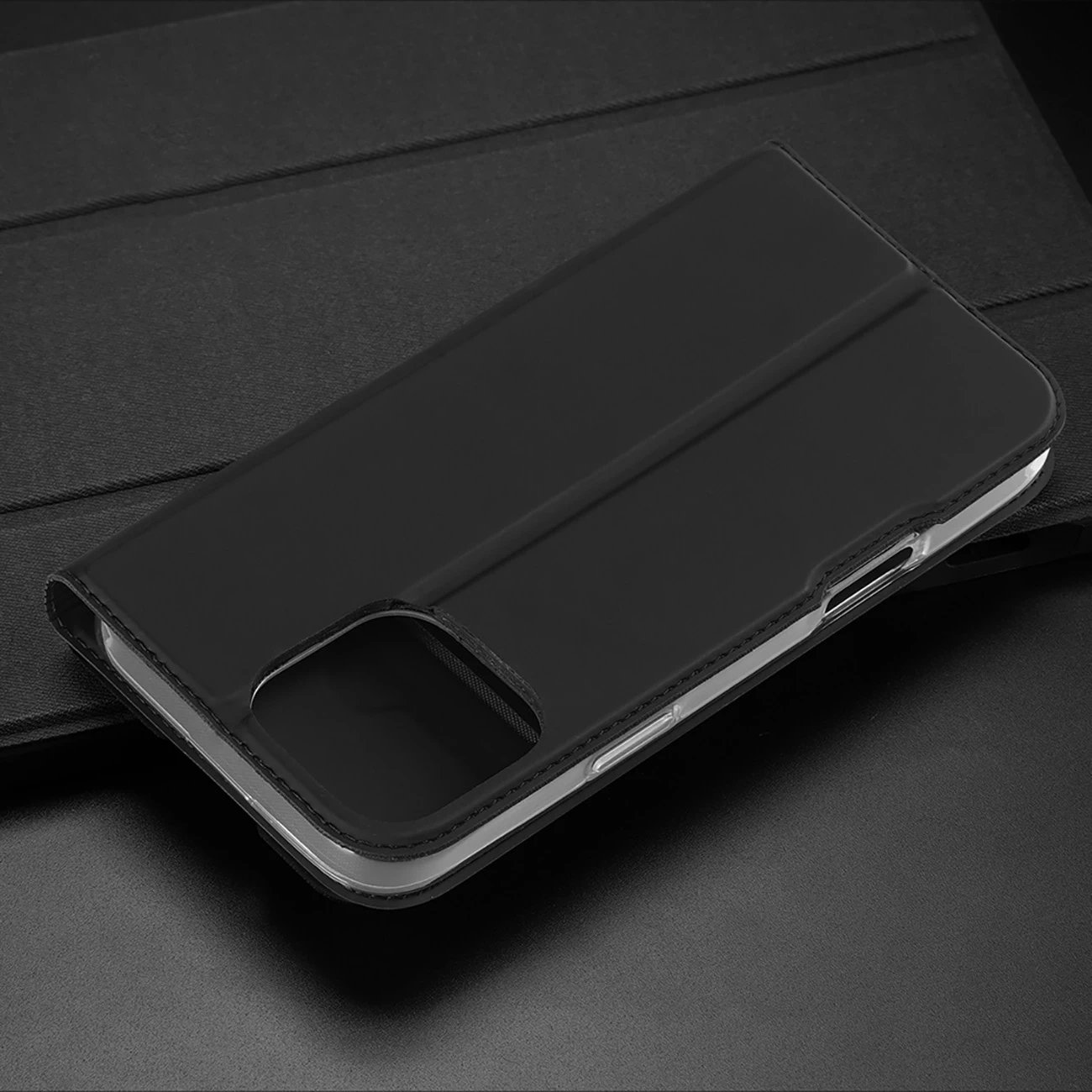 Mbështjellës Dux Ducis Skin Pro për iPhone 16 Pro, me kapak dhe xhep për kartela, e zezë