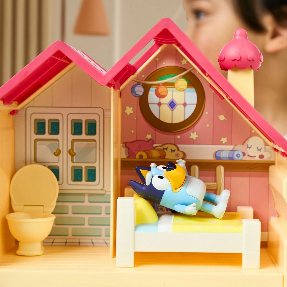 Set lodrash Bluey Mini Family House me figurë dhe aksesorë, Tm Toys