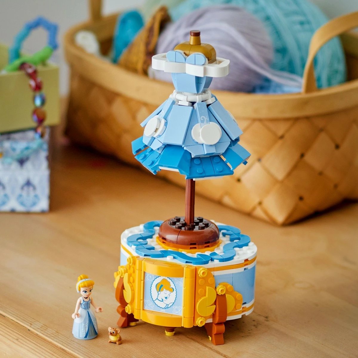 Set LEGO Disney Princess 43266 Cinderella's Dress, 474 pjesë, për fëmijë, Blu