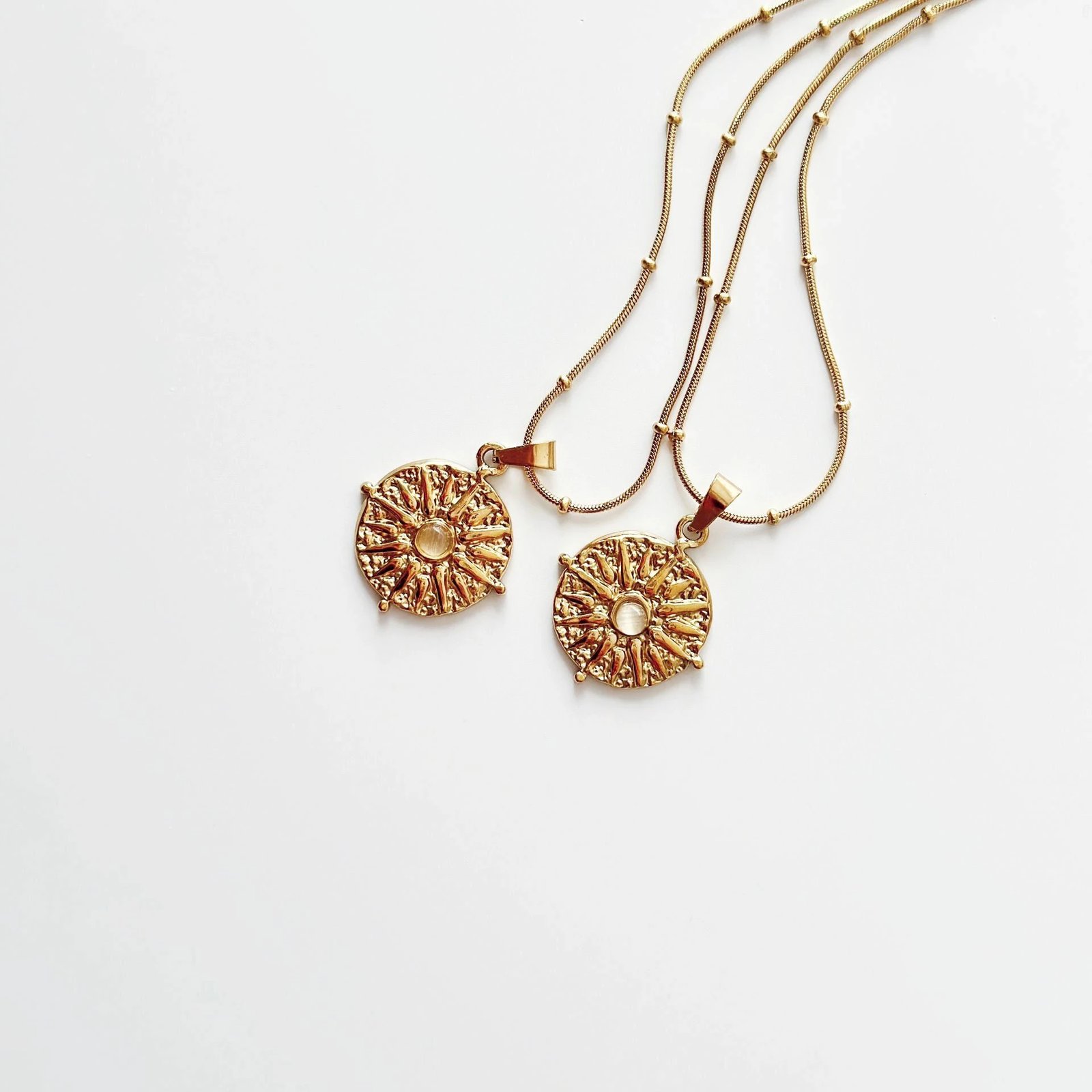 Varëse çeliku, ngjyrë ari, Jumeon, Deesse