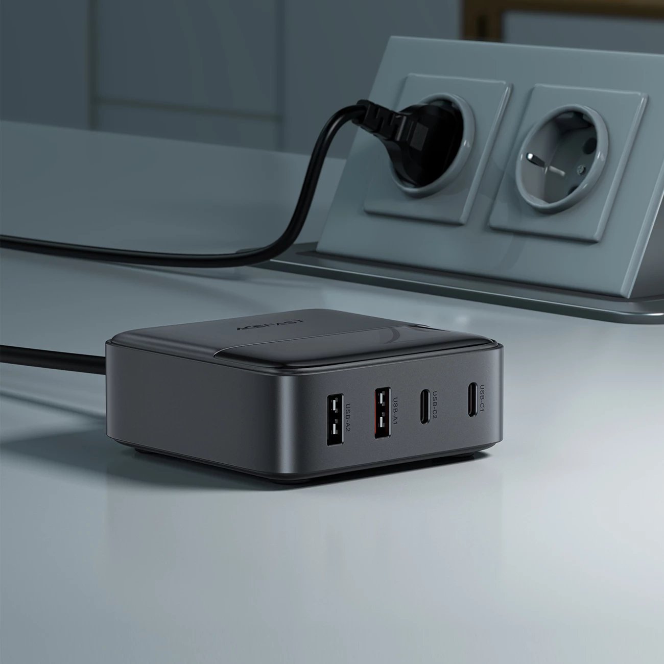 Karikues desktop Acefast Z6, 65W, 2x USB-A, 2x USB-C, me ekran, i zi