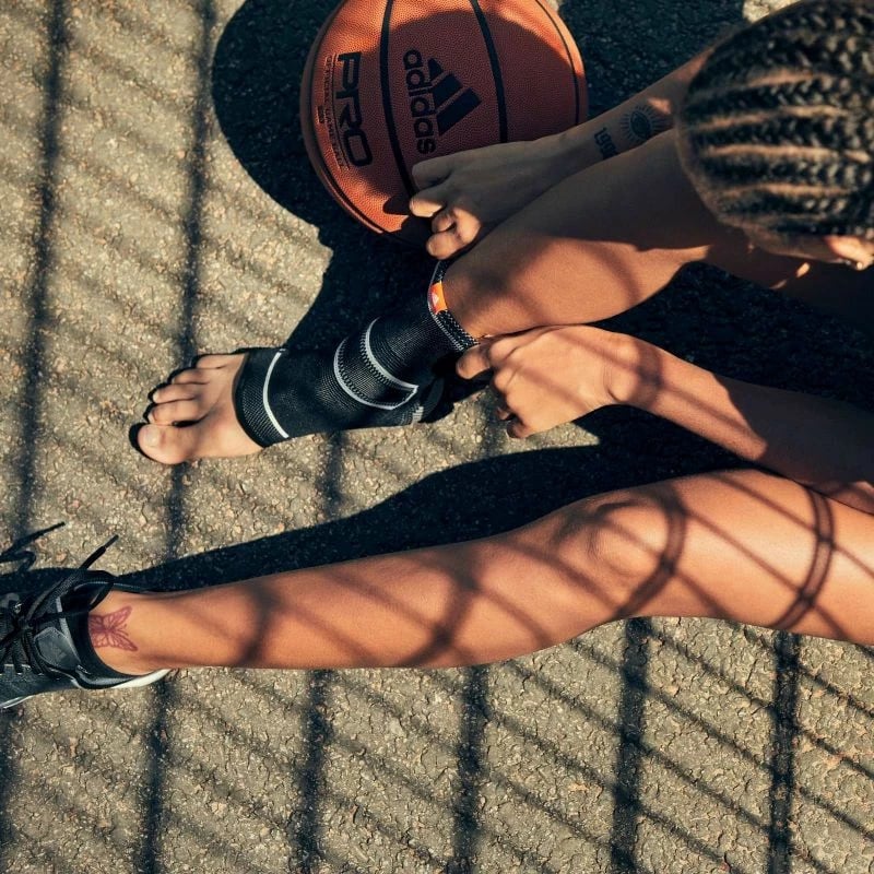 Shirit stabilizues kyçi adidas, të zi Shirit stabilizues kyçi adidas, të zi