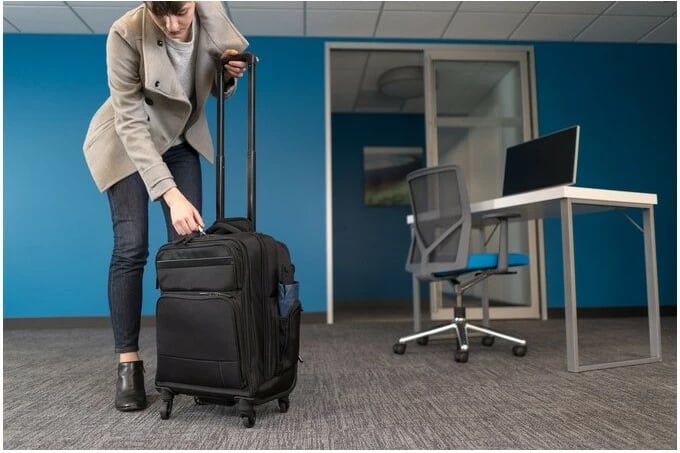 Trolley Kensington Contour 2.0 Pro Overnight Laptop Spinner, 17 inch, e zezë