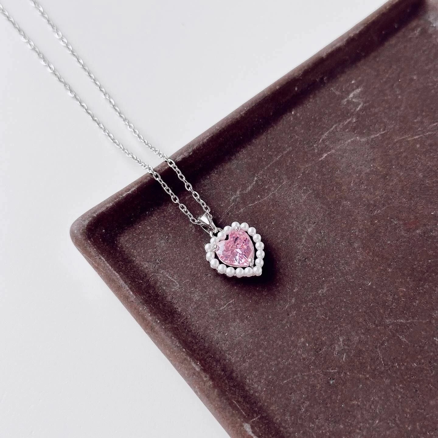 Varëse çeliku, ngjyrë argjendi dhe rozë, Jumeon Perry