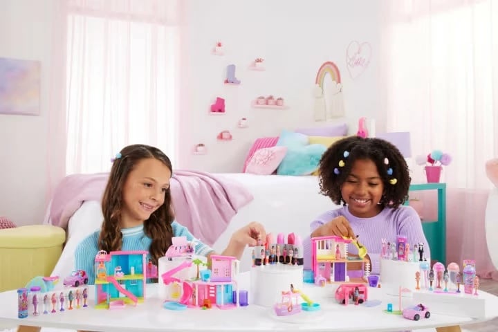 Lodër mini Barbie Mattel Mini BarbieLand Color Reveal HYF28, plastikë, 3.8 cm