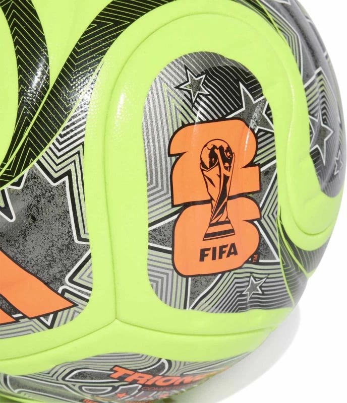 Top futbolli adidas, jeshil