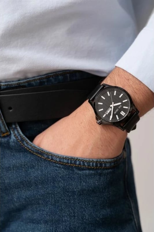 Orë dore për meshkuj Paul Lorens, e zezë