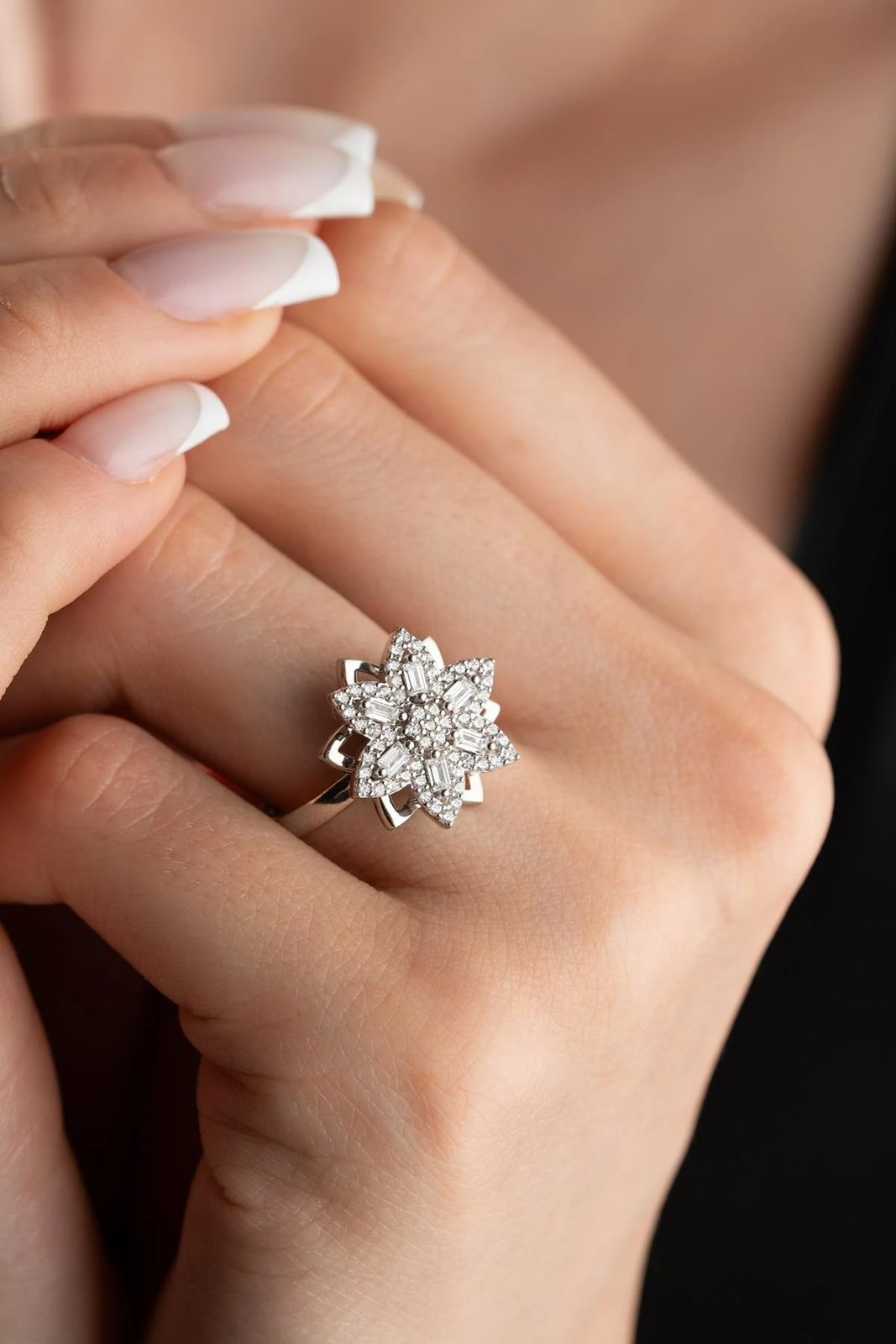 Unazë argjendi, Jumeon, NRZ999257