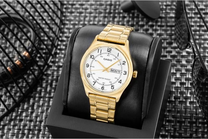 Orë dore për meshkuj Casio, të arta