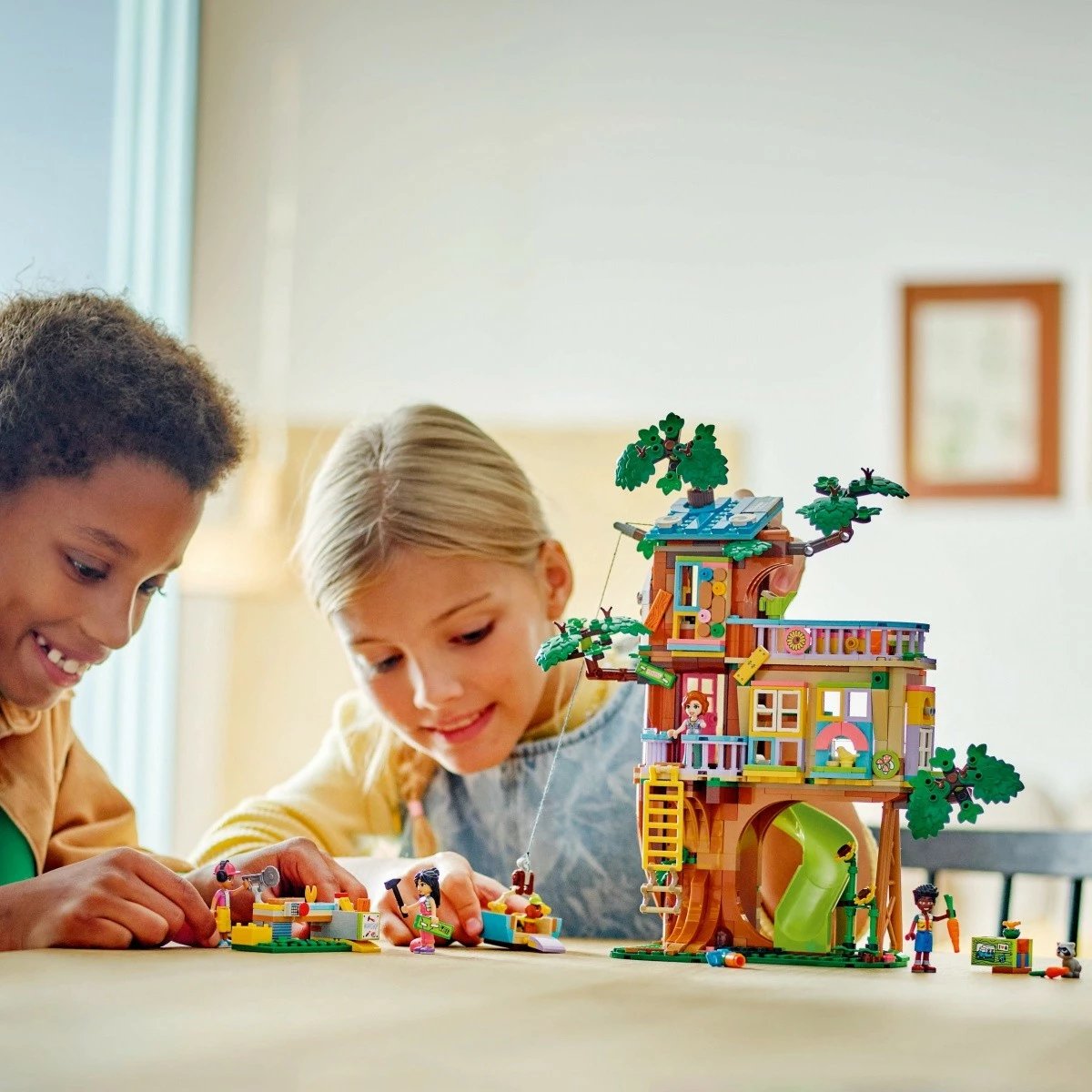 Set LEGO Friends 42652, Shtëpi në pemë, 701 pjesë, për fëmijë, shumëngjyrëshe