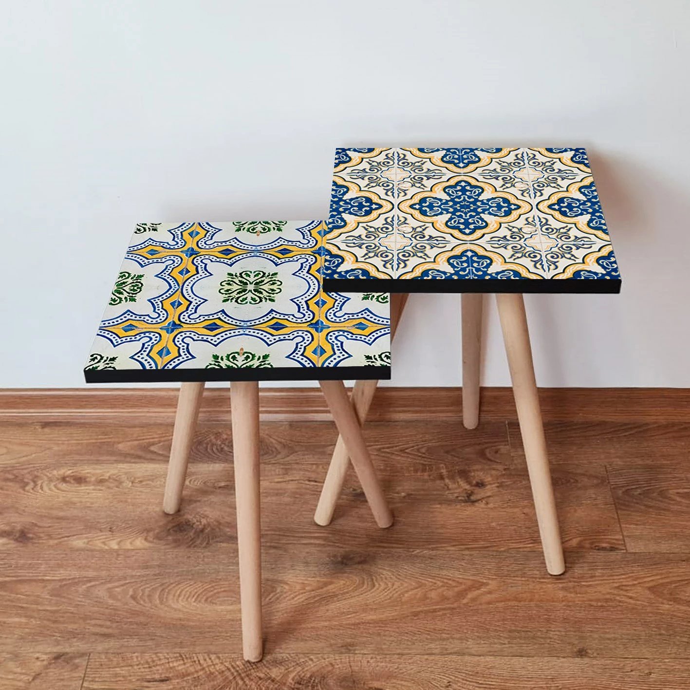 Set tavolina të vogla dekorative, 2 copë, Skye Decor, 2Shp464, ngjyrë kaltër e errët