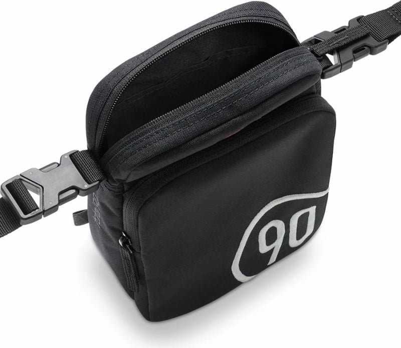 Çantë beli Nike, e zezë