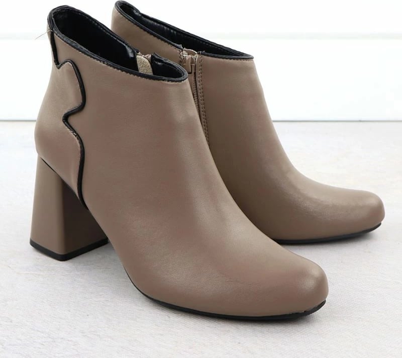 Çizme të shkurtra femrash Jezzi OLI21-2, bezhë