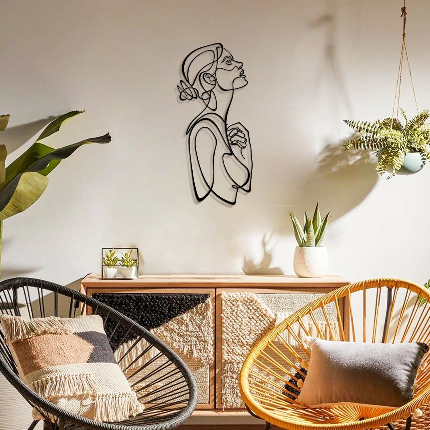 Aksesor dekorativ metalik për mur, siluetë gruaje, Wallity, APT596MS
