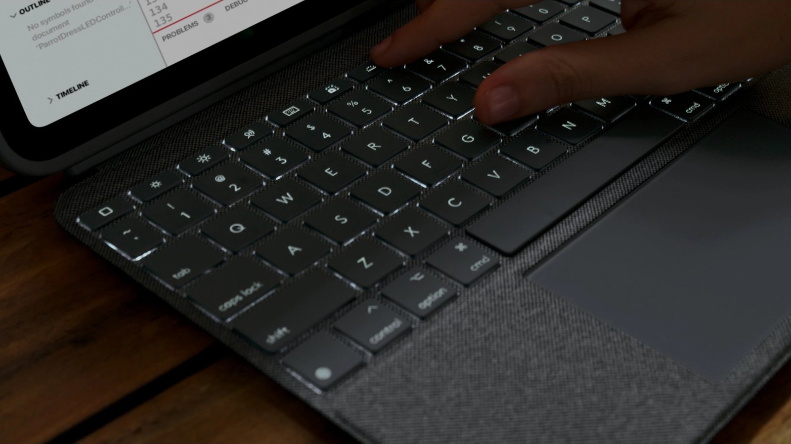 Tastierë me mbështjellës Logitech Combo Touch për iPad 10th gen, QWERTY, nordike, touchpad, gri