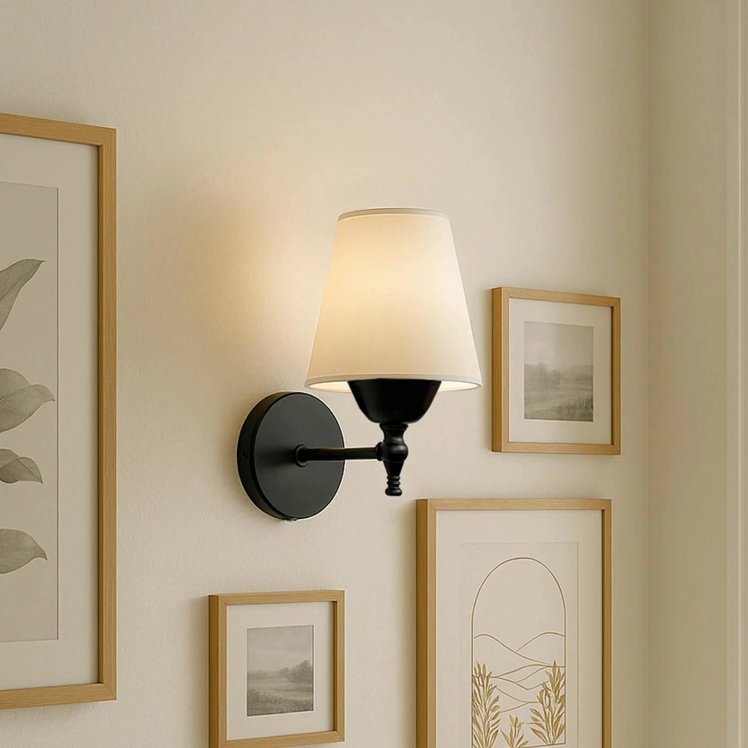 Llambë muri Opviq, 242014, krem dhe e zezë Llambë muri Opviq, 242014, krem dhe e zezë