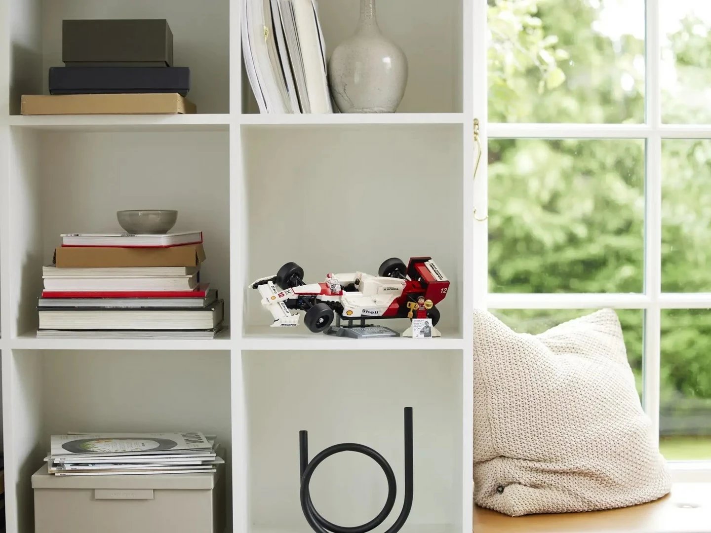 Set LEGO ICONS McLaren MP4/4 & Ayrton Senna