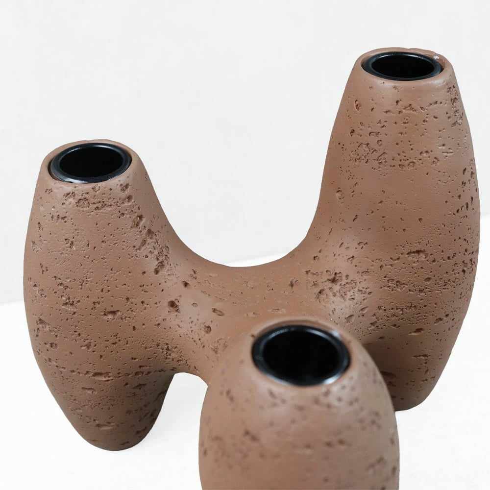 Mbajtëse qirinjsh TRIPTYCH I, rrëshirë, ngjyrë kafe, 18.5x15.5x15.5cm