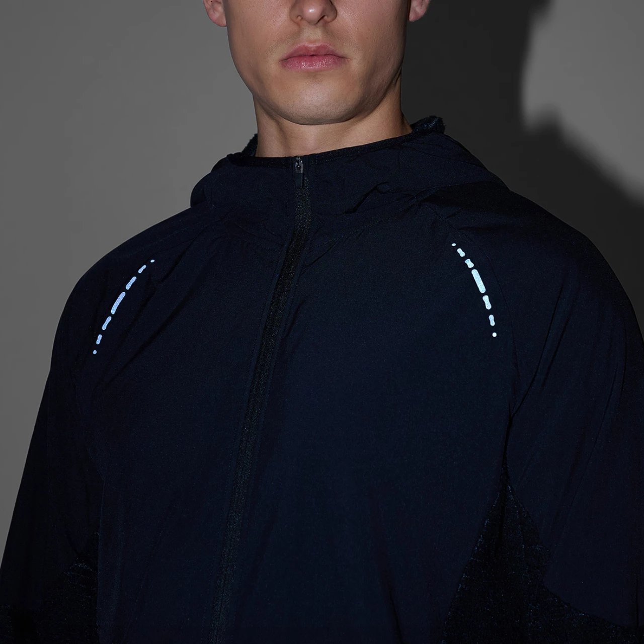 Duks për meshkuj 4F, i zi