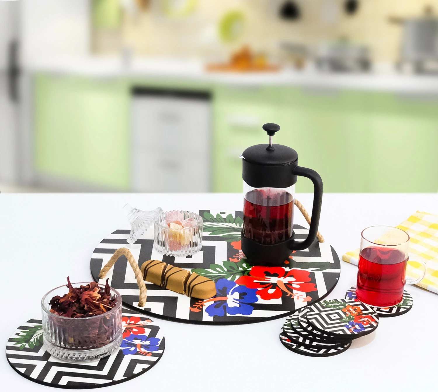 Set tabaka druri me nënpjatë e mbajtëse gotash, shumëngjyrëshe, 8 copë, Hermia, PLT0203