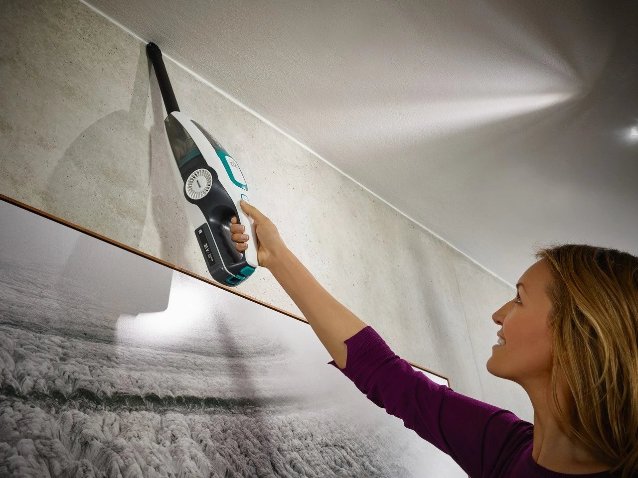 Fshesë elektrike pa kabllo Leifheit PowerVac 2in1, 20V, pa qese, bardhë/kaltër Fshesë elektrike pa kabllo Leifheit PowerVac 2in1, 20V, pa qese, bardhë/kaltër