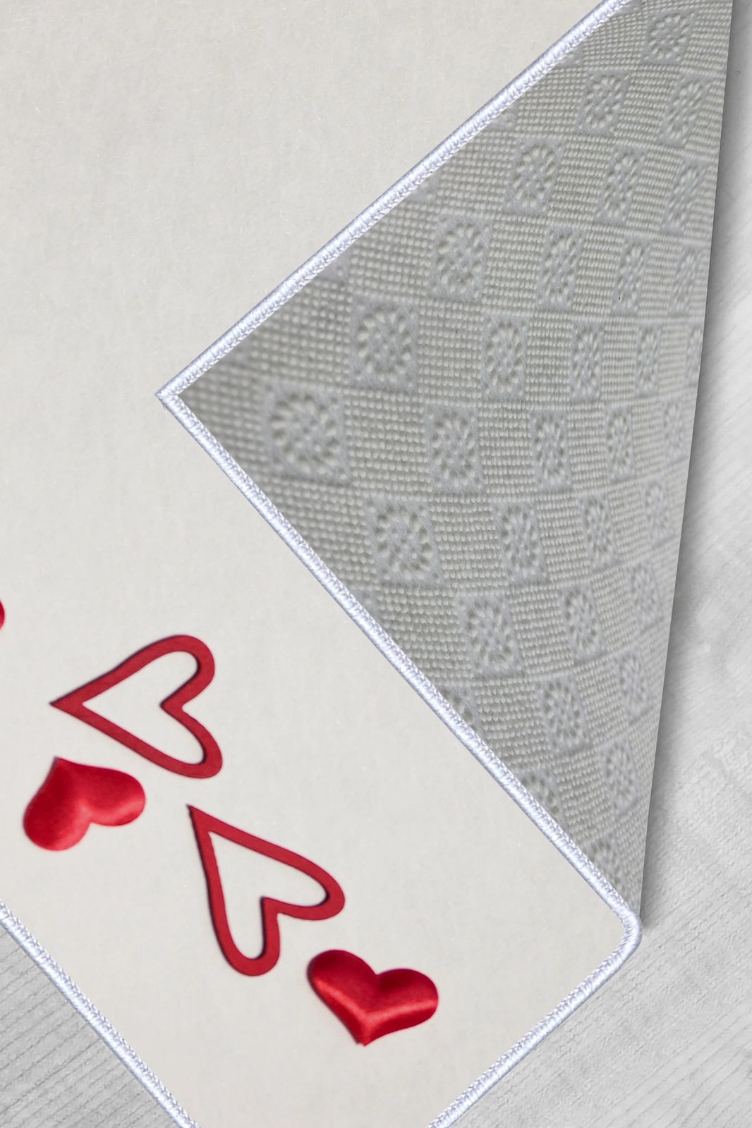 Qilim multingjyrësh, zemra të kuqe, 60x100cm, Conceptum Hypnose