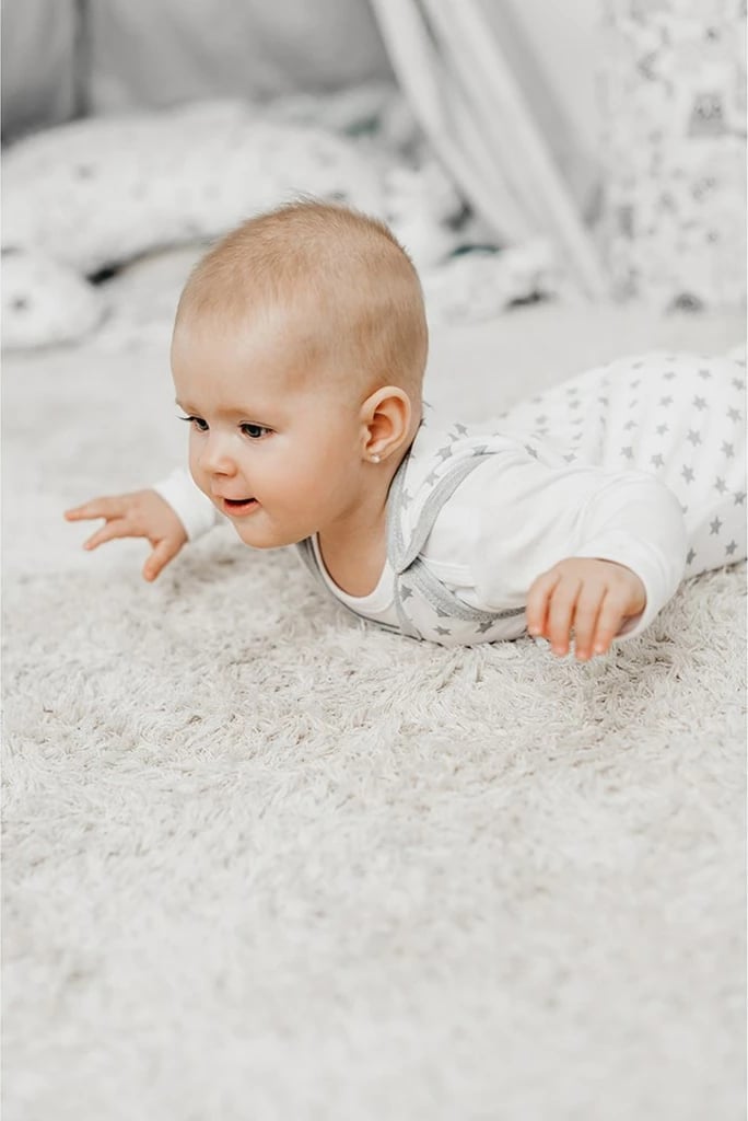 Kombinezon bebe, NEW BABY, Classic II, 100% pambuk, madhësia 80 (9-12m), gri me yje