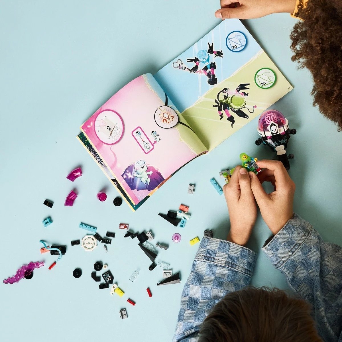 Set ndërtimi LEGO DREAMZzz Mateo vs. Cyberbrain Mech 71495, 368 pjesë, për fëmijë 8+