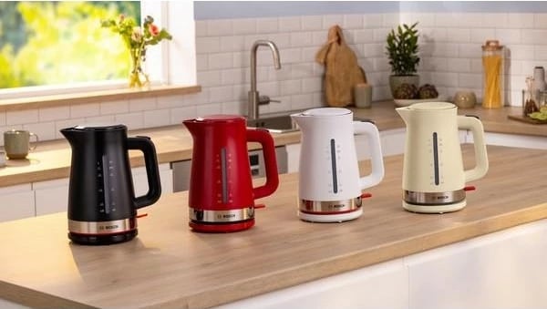 Çajnik Bosch TWK4M224, 1.7 L, 2400 W, Inoks, Kuqe Çajnik Bosch TWK4M224, 1.7 L, 2400 W, Inoks, Kuqe