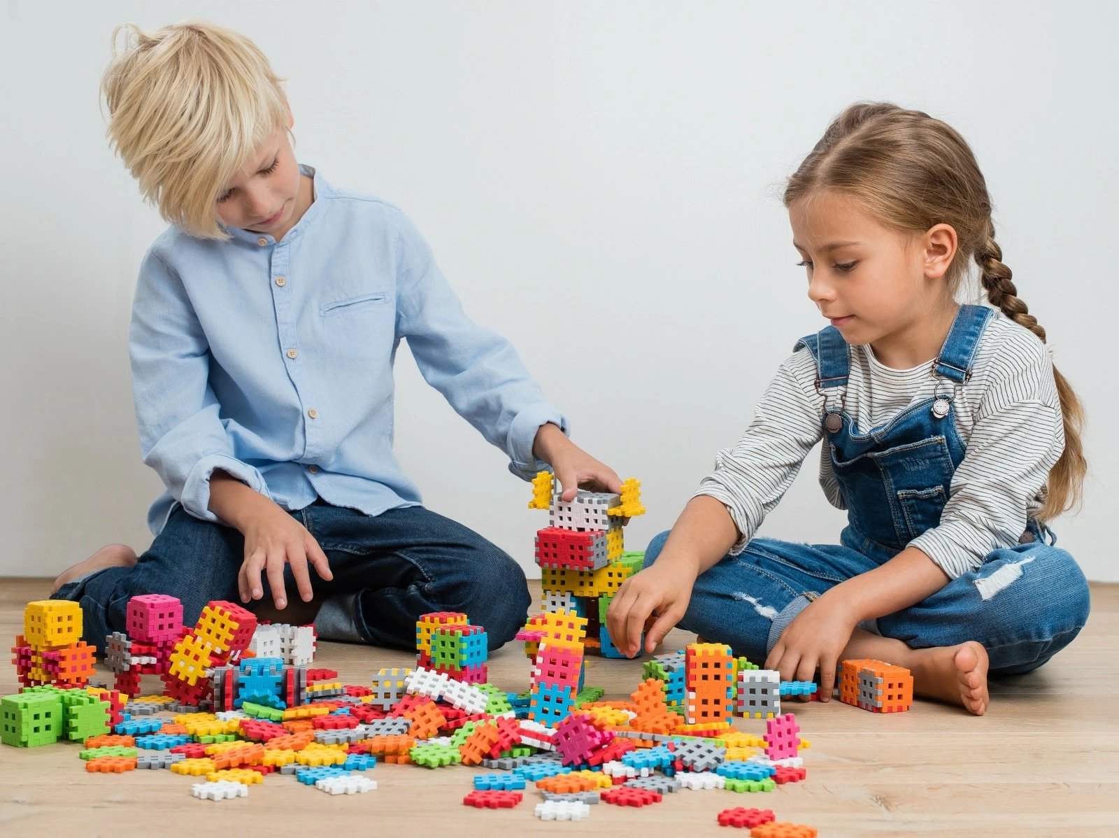 Set blloqe ndërtimi Marioinex Mini Waffle, 300 copë, shumëngjyrëshe