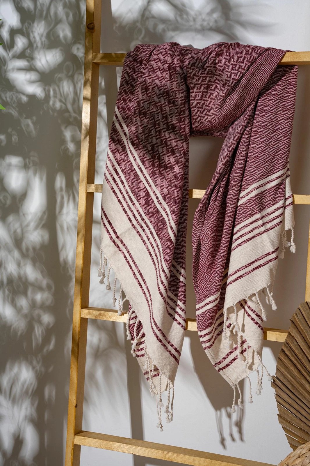 Peshqir plazhi Fouta, ngjyrë e kuqe Claret, Mijölnir, New Diamond, 90x170cm