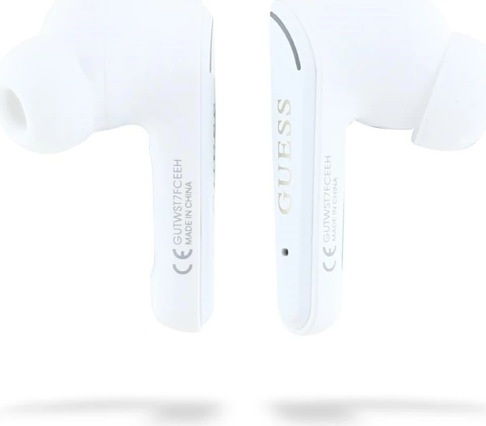 Kufje Guess Flat Classic Logo TWS, Bluetooth 5.4, me stacion karikimi, të bardha Kufje Guess Flat Classic Logo TWS, Bluetooth 5.4, me stacion karikimi, të bardha