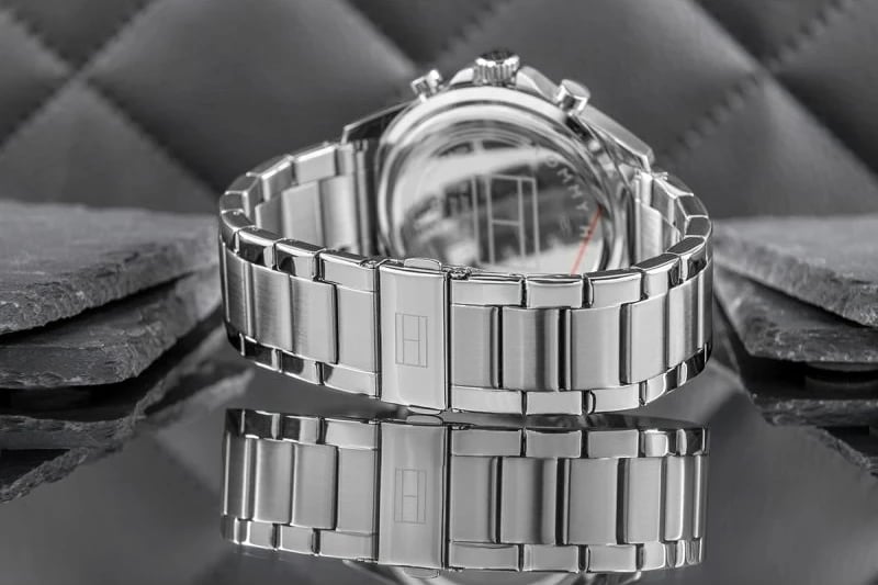 Orë dore për meshkuj Tommy Hilfiger, argjendtë