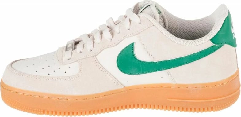 Atlete Nike për meshkuj, të bardha dhe krem