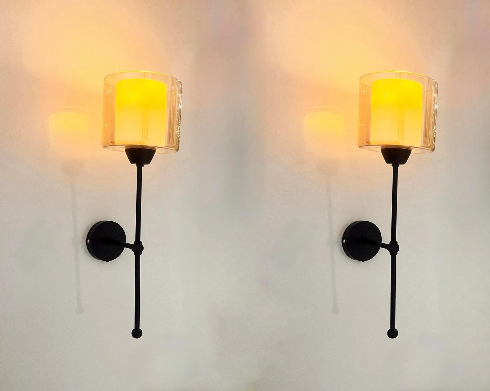 Llambë muri Opviq, Sahra - 8881-1P, e zezë dhe krem