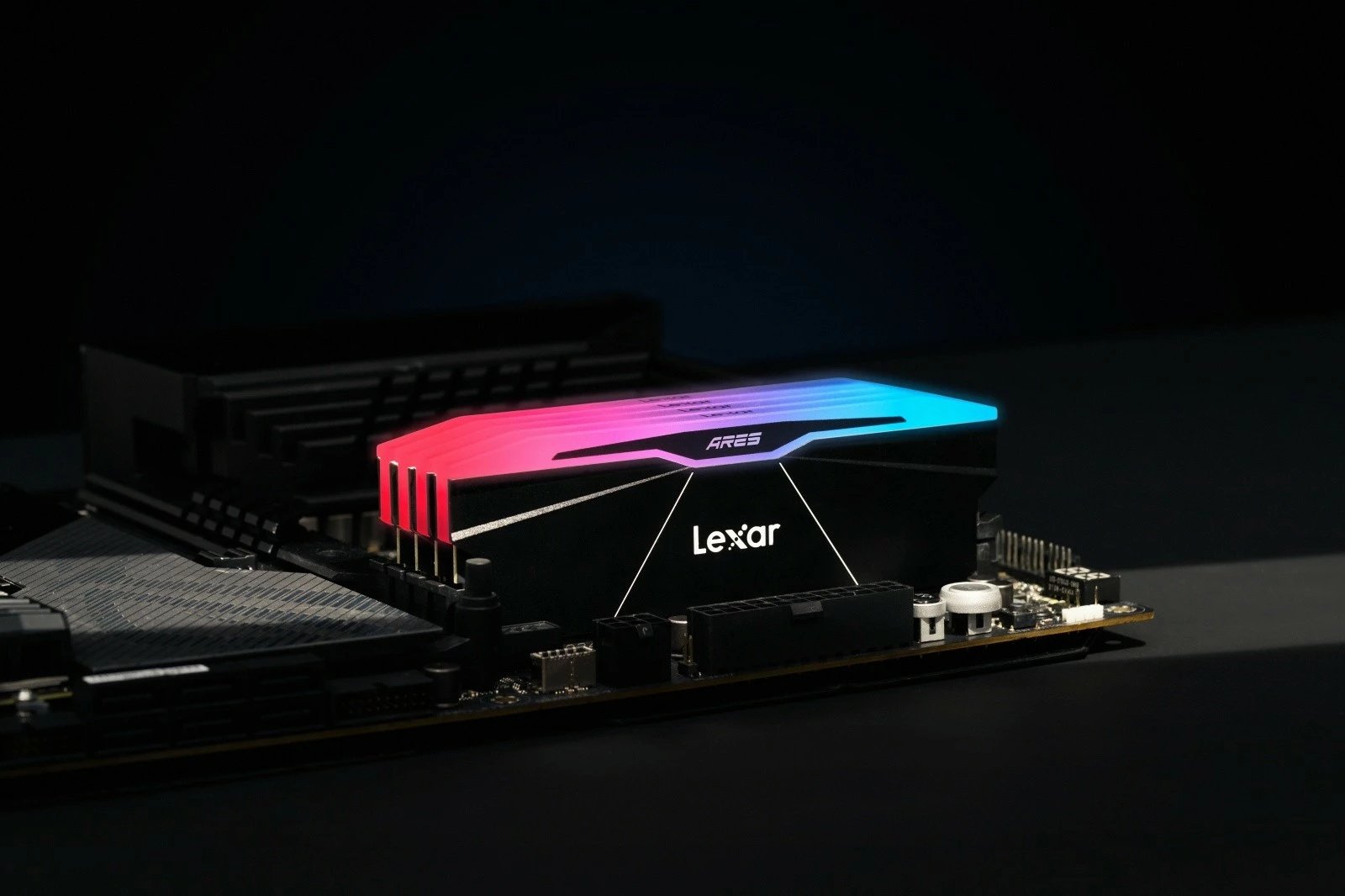 RAM Memorje Lexar ARES RGB Black DDR5, 32GB (2x16GB), 6000 MHz, CL28, me ndriçim RGB, Set