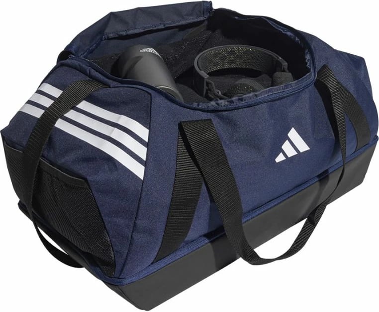 Çantë sportive adidas, mesatare