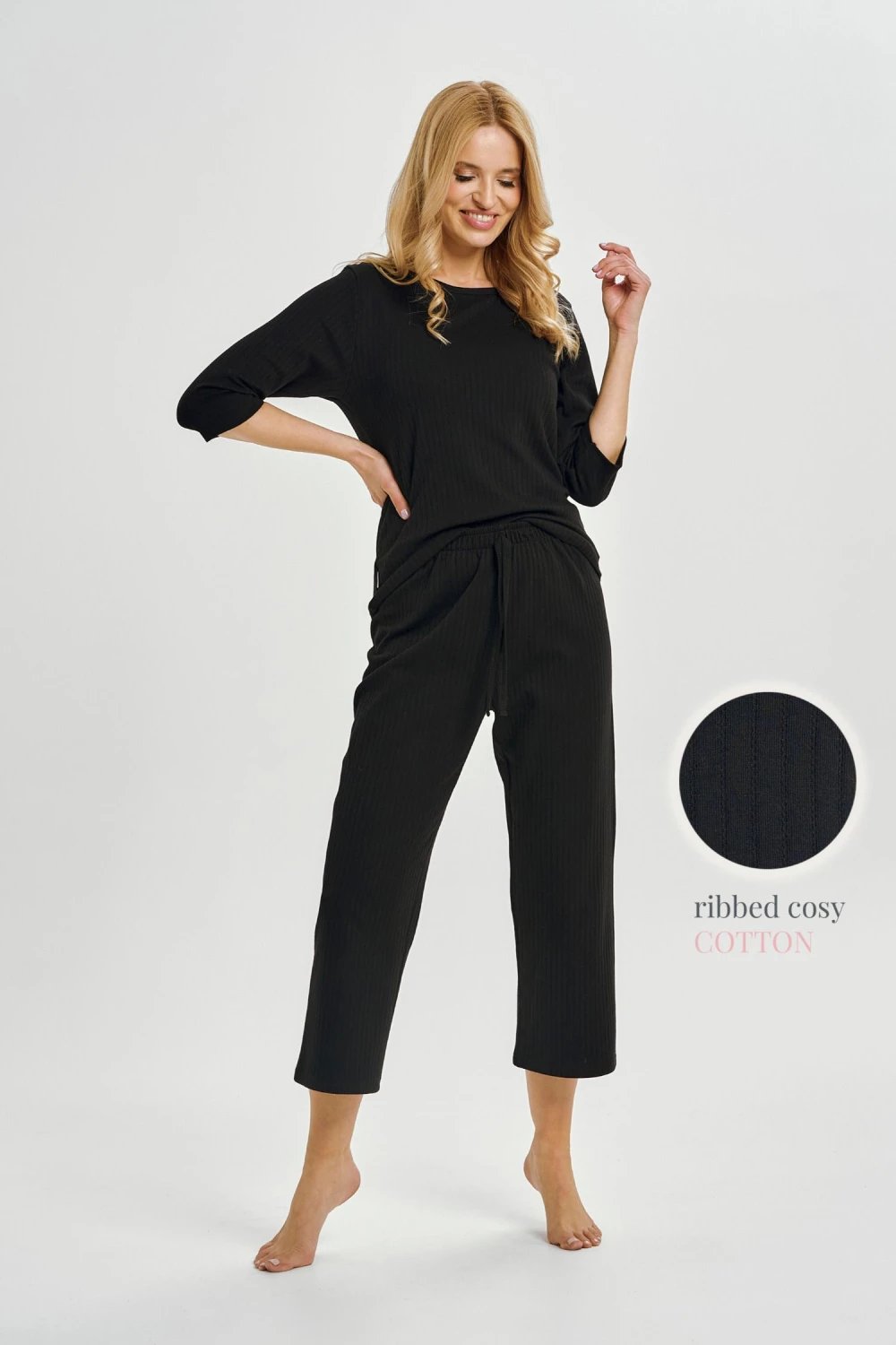 Pijama për femra Taro 216228, e zezë