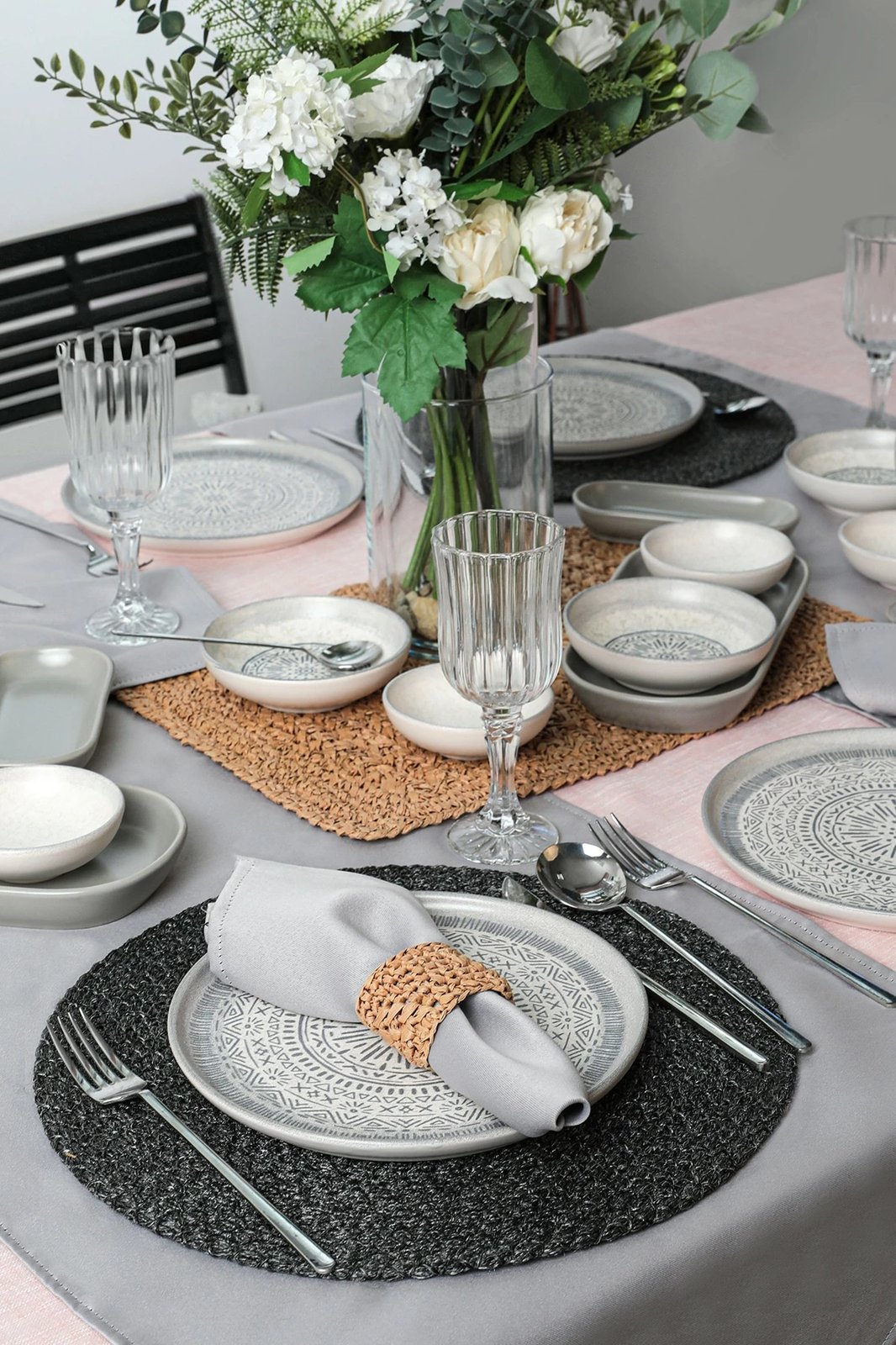 Set mëngjesi 18 pjesësh Hermia Concept, X0001532400000000000000000