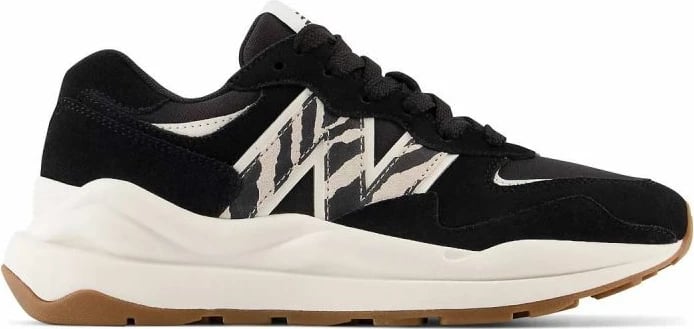 Këpucë New Balance për femra, të zeza