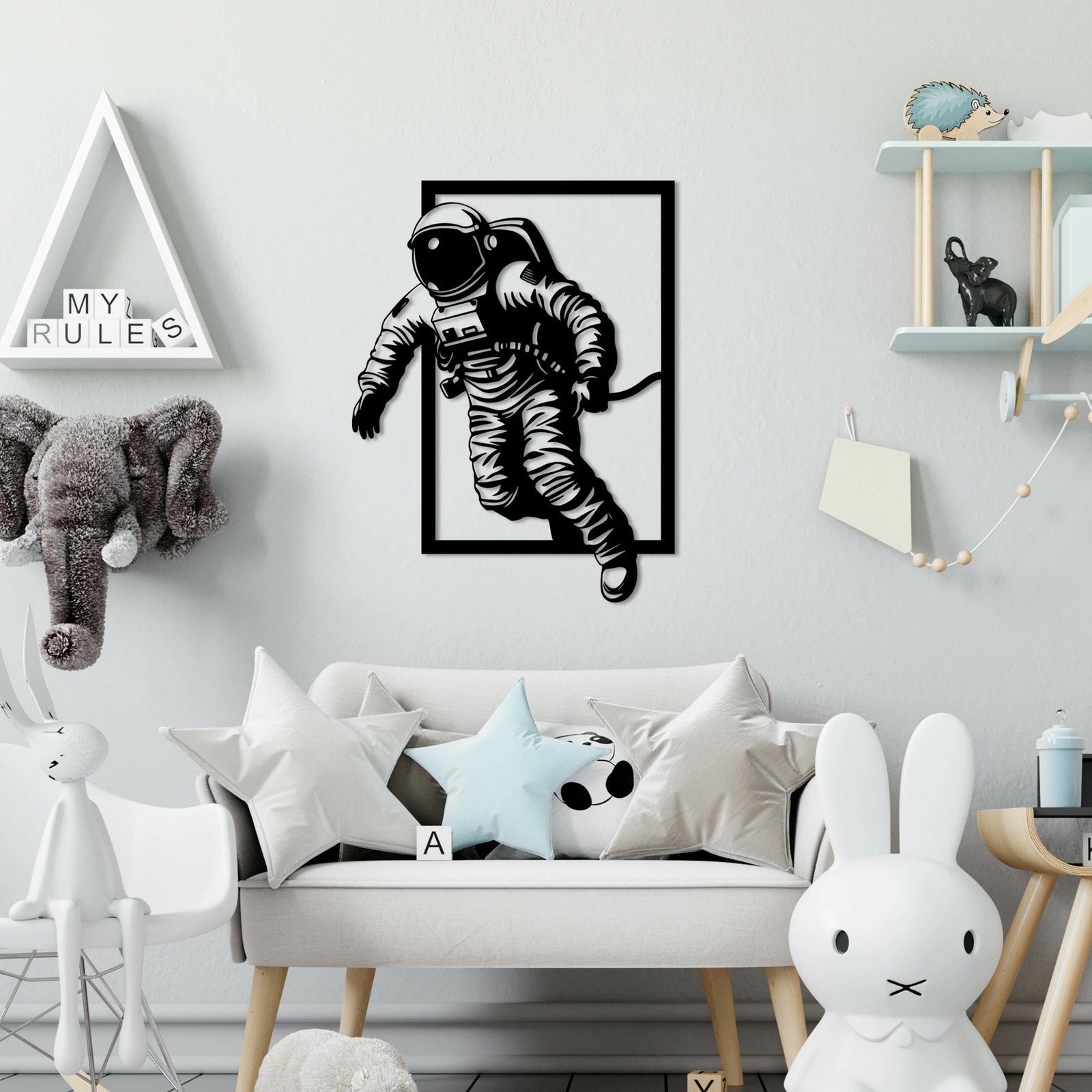 Aksesor dekorativ muri prej metali, astronaut, ngjyrë e zezë, Wallity, 69x52cm