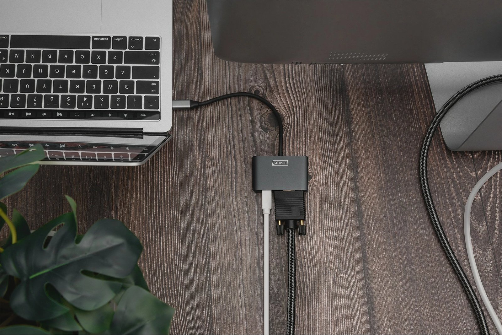 Adapter Digitus mini DP + VGA, 20cm, 4K/30Hz, alumini, argjendtë