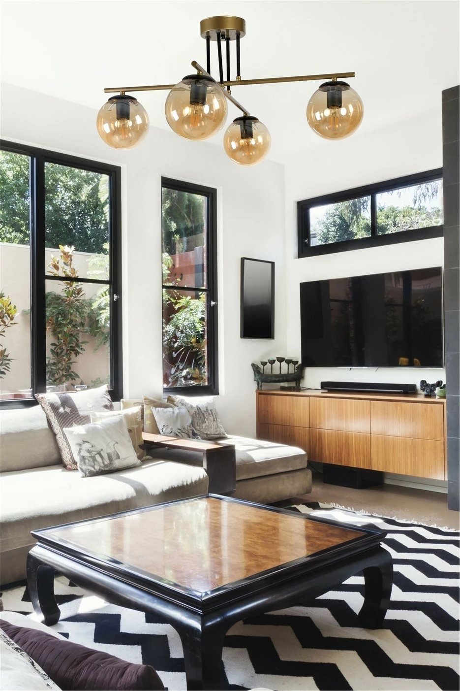 Llambë tavani Oslo, 4 drita, ngjyrë ari, e zezë, amber, Opviq