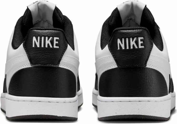 Atlete për meshkuj Nike, të bardha dhe të zeza