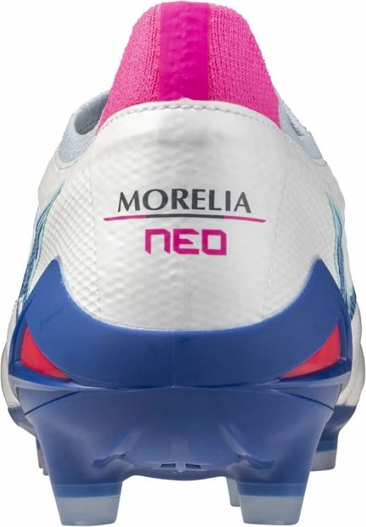Atlete futbolli për meshkuj Mizuno, të bardha