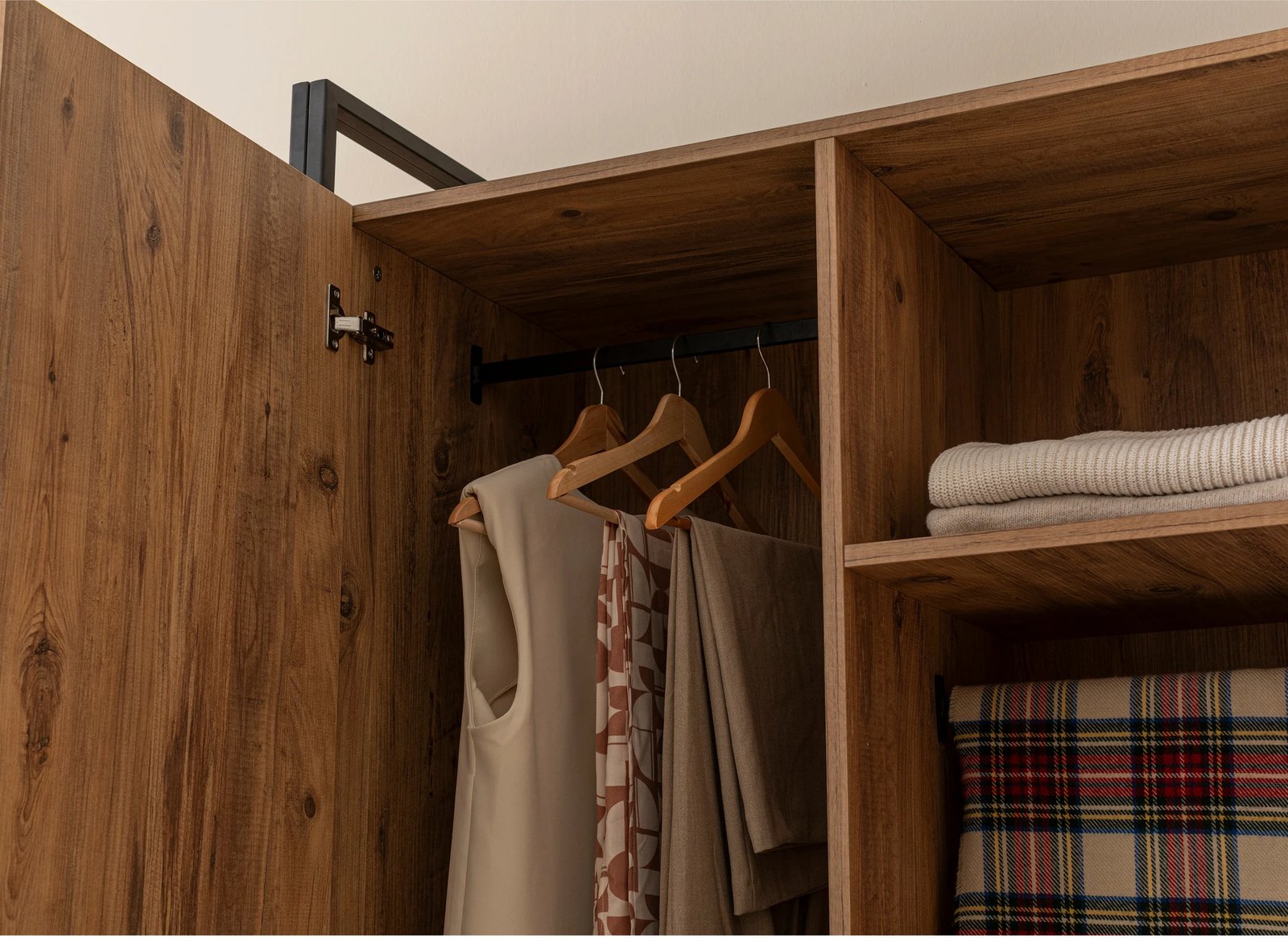 Dollap Skye Decor, Dynamic Takım - 31, ngjyrë Atlantic Pine, set me 3 pjesë