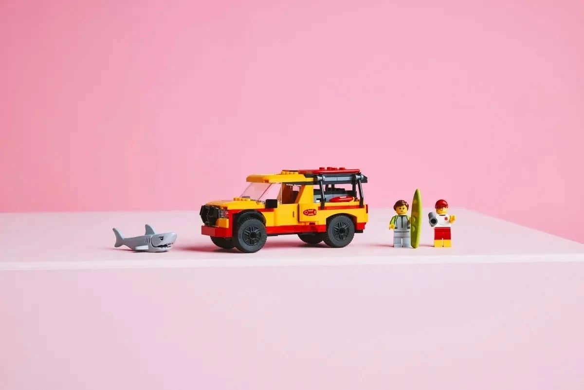 Set LEGO City 60453, Kamion shpëtimi plazhi, 2 minifigura